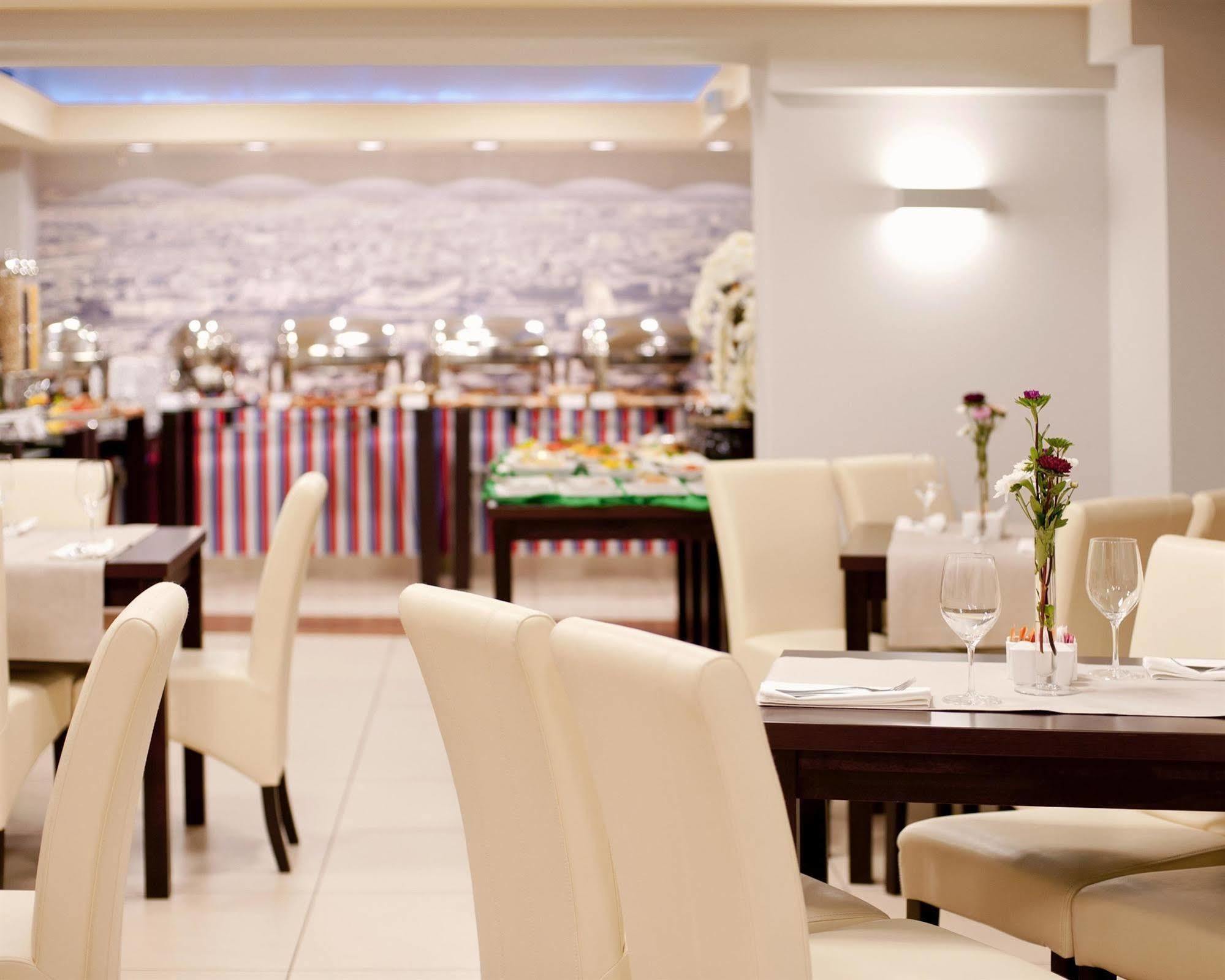 Western Portos 3* Warszawa